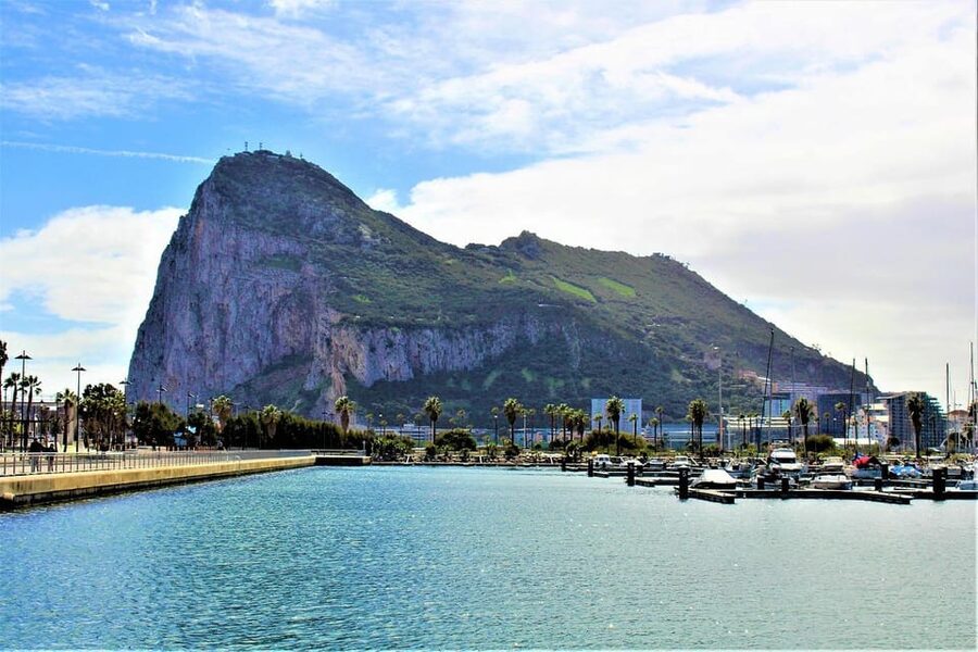 Costa del Sol: Gibraltar Day Trip with Optional Rock Tour - Transport, pickup stops, and the real time commitment