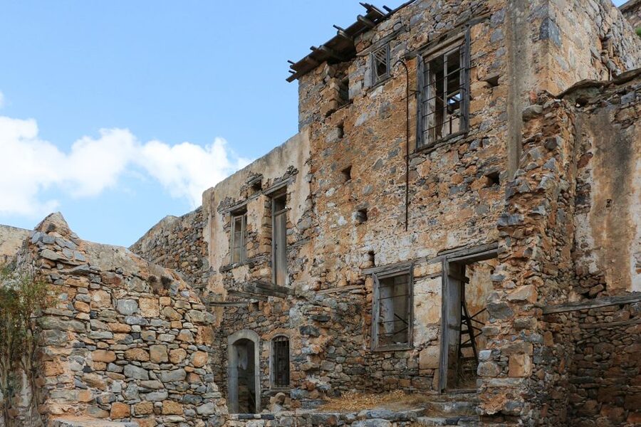 Crete: Day Trip to Agios Nikolaos and Spinalonga Island - What to bring and who should choose it