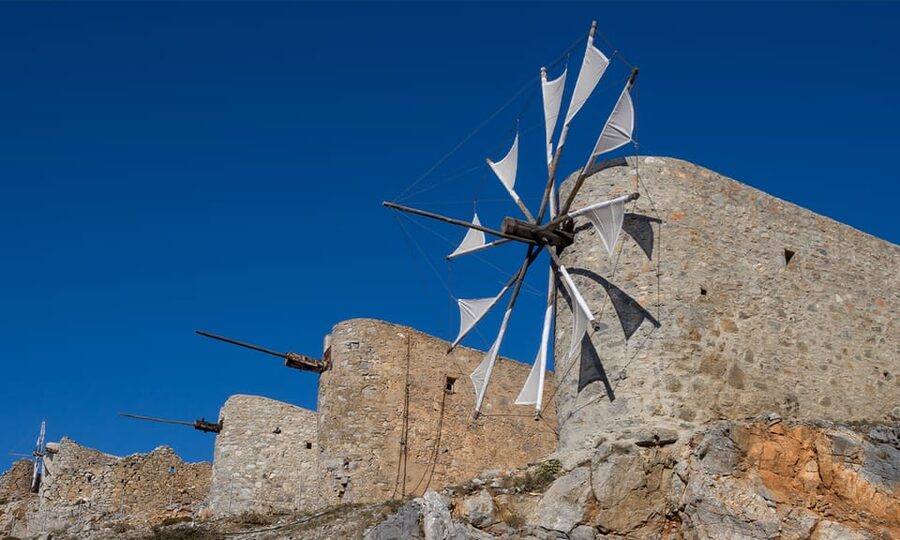 Crete: Lasithi Plateau & Knossos Palace Day Trip - Krasi and its enormous plane tree