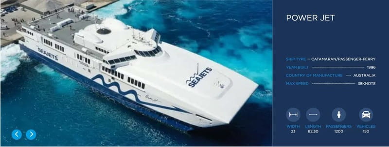 Crete: Santorini Day Trip with Fast Ferry Cruise - Oia: the postcard stop with limited time