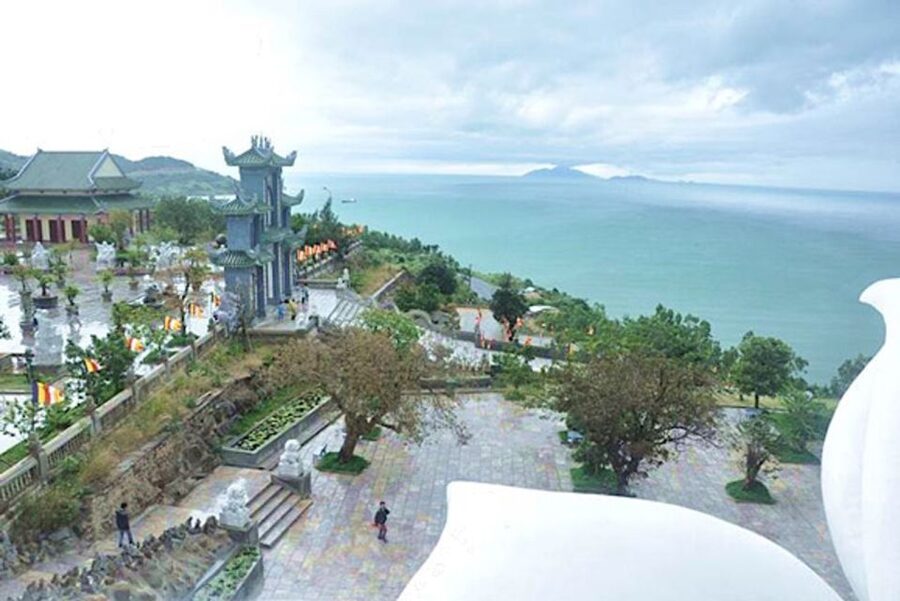 Da Nang: Lady Buddha, Marble Mountains, and Hoi An Day Trip - What to bring and how to pace yourself