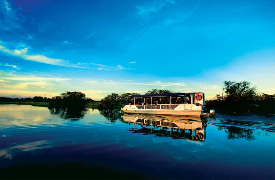 Darwin: Kakadu & Nourlangie Day Trip Plus Billabong Cruise - Key points at a glance