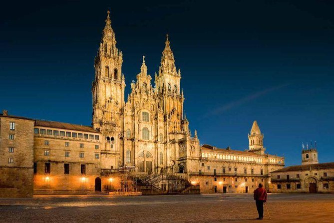 Day Trip from Porto to Santiago de Compostela and Valença - Crossing into Galicia and meeting the Camino