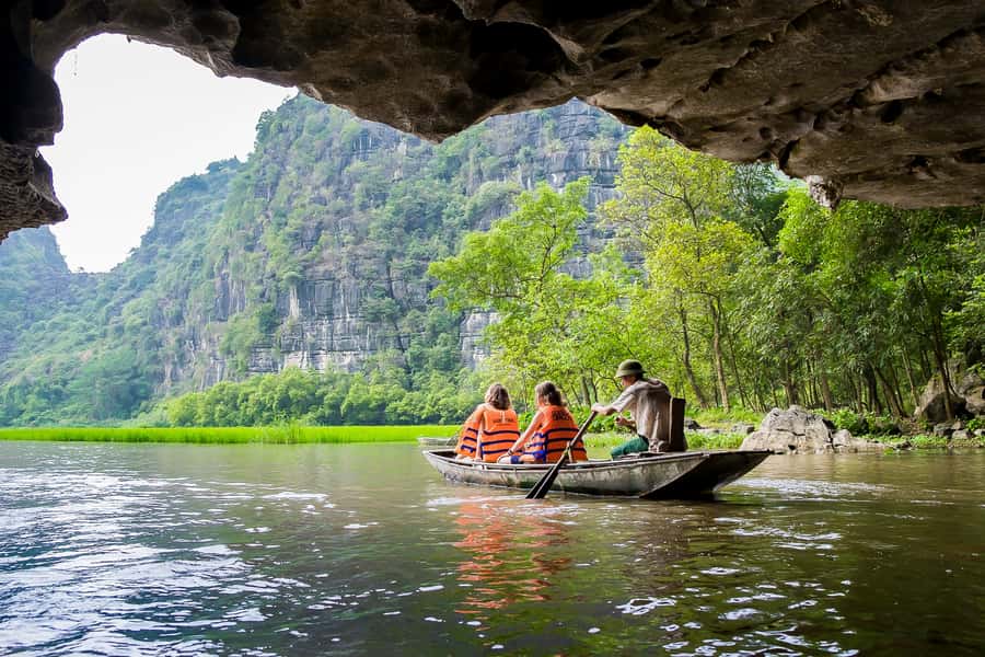 Day Trip: Hoa Lu, Trang An, Mua Cave with Transfer and Lunch - Transport, timing, and group size