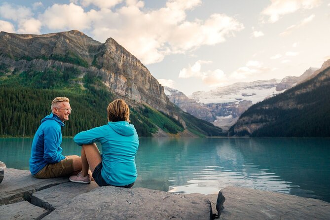 Day Trip: Lake Louise, Moraine Lake, Emerald Lake, Banff - Lunch in Lake Louise Village