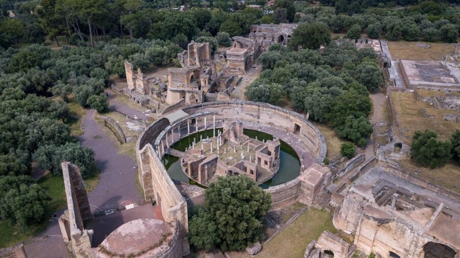 Day trip Rome by car : Tivoli Unesco Villa D'este & Hadrian - Who should book this Tivoli experience