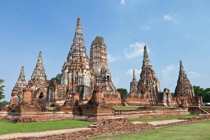 Day Trip to Bangkok Floating Market & Maeklong Railway - The road time is part of the bargain