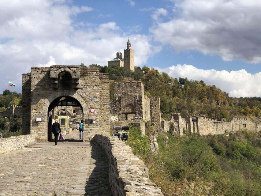 Day Trip to Bulgaria and Veliko Tarnovo from Bucharest - Basarbovo Monastery, a small stop with a big setting