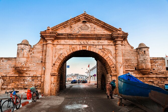 DAY TRIP TO ESSAOUIRA FROM MARRAKECH - Arriving at the medina, port, and ramparts
