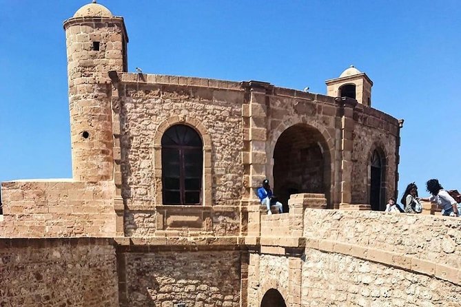 Day trip to Essaouira the portuguese town from Agadir or Taghazout - Entering the Medina and finding the sea bastion