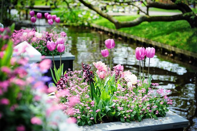 Day Trip to Keukenhof Gardens from Amsterdam with Tour Guide - Three hours among tulips, pavilions, and paths