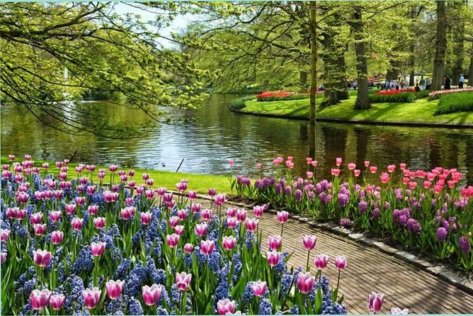 Day Trip to Keukenhof Gardens from Amsterdam with Tour Guide - Guide quality can shape the whole day