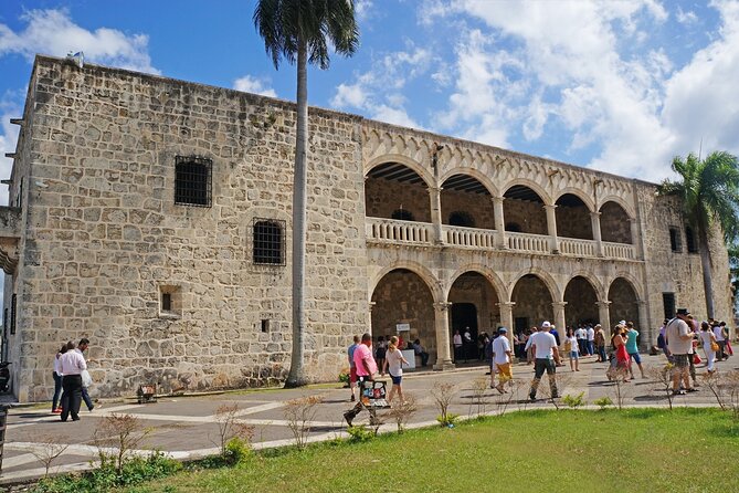 Day Trip to Santo Domingo from Punta Cana - The Presidential House and the Malecón