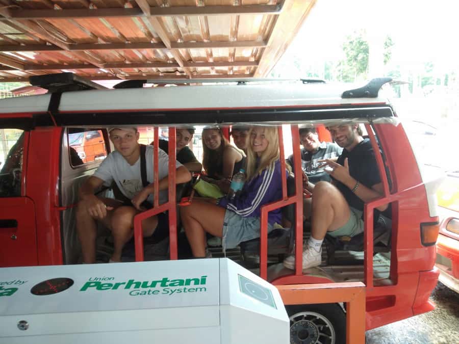 Day Trip Volcano White Crater Ciwidey Bandung - Tour Guide - What the $43 price really covers