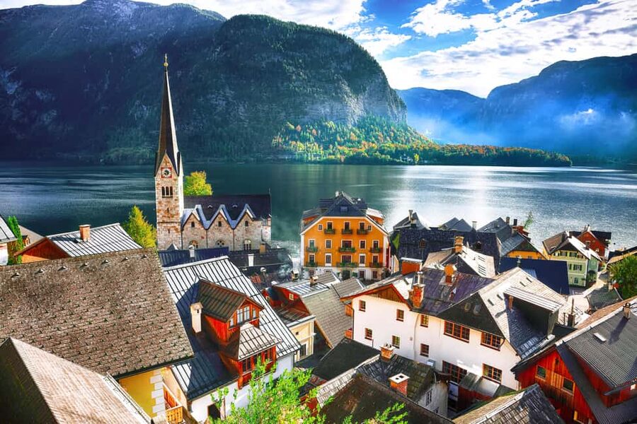 Day trips from Vienna: Hallstatt & Salzburg Guided Tour - Hallstatt: beautiful, compact, and busy with your camera