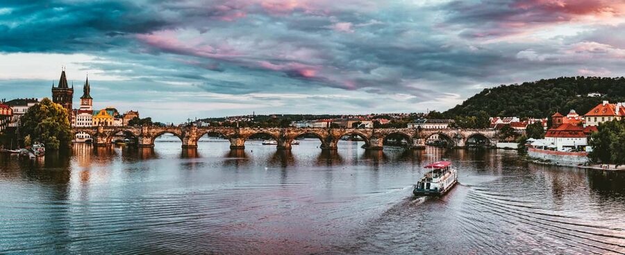 Day trips from Vienna: Prague One Day Guided Tour - One hour in Brno: cathedral, castle, and cobbled streets