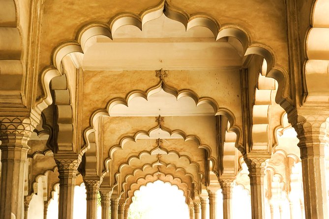 Delhi to Agra Taj Mahal Private Day Trip by Superfast Train - The guides make the biggest difference