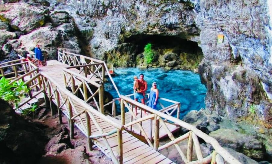 Discover Santo Domingo: A Day Trip from Punta Cana - Morning pickup and the long road west