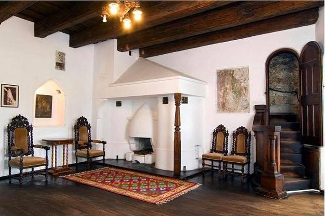 Dracula's Castle, Peles Castle and Brasov - Private Day Trip from Bucharest - Brașov: a calmer final stop