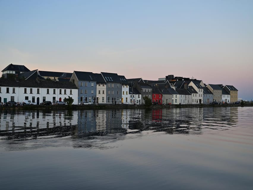 Dublin: Cliffs of Moher, Doolin, Burren, and Galway Day Trip - Lunch and Atlantic atmosphere in Doolin