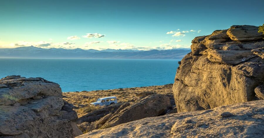 El Calafate: Native Cultures 4x4 Half-Day Excursion - Lunch beside the lake
