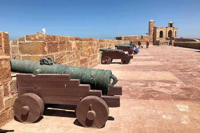 Essaouira Full Day Trip From Marrakech - Finding your way through the old medina