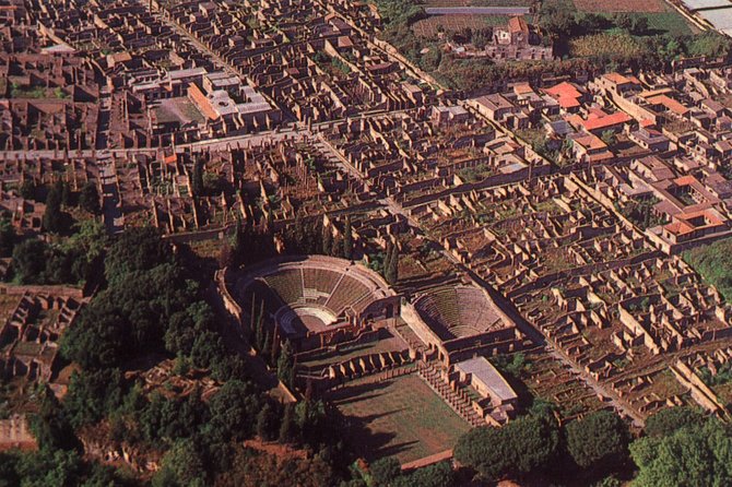 Explore Pompeii Half Day Highlights Tour with Pickup from Naples - Casa dei Vettii and Pompeii’s Frescoes