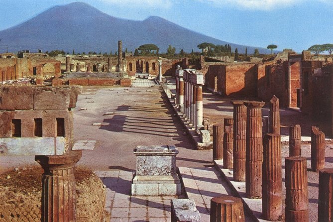 Explore Pompeii Half Day Highlights Tour with Pickup from Naples - The Thermal Baths and Ordinary Roman Life