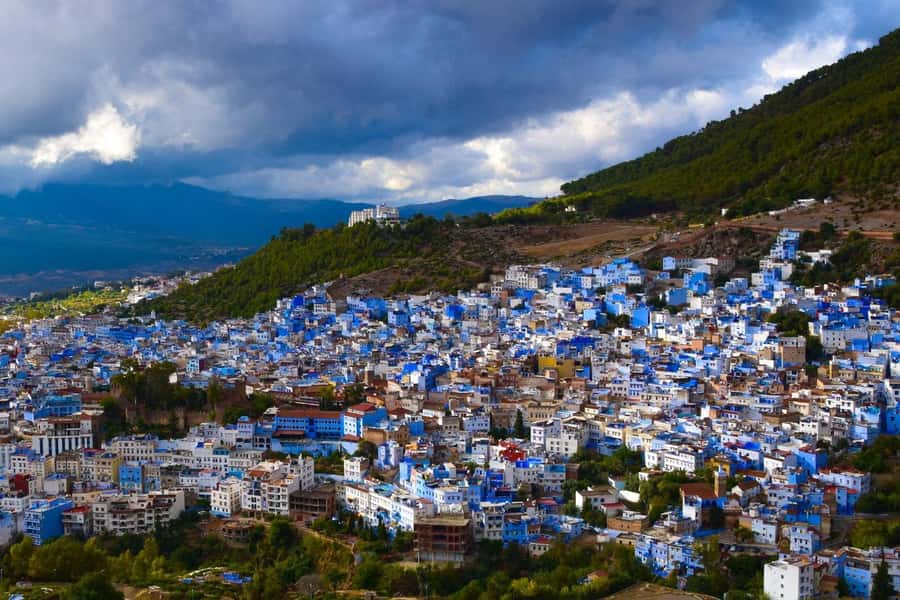 Fes to Chefchaouen Day Trip multi languages(EN/FR/ES/IT/AR) - Should you book the Fes to Chefchaouen trip?