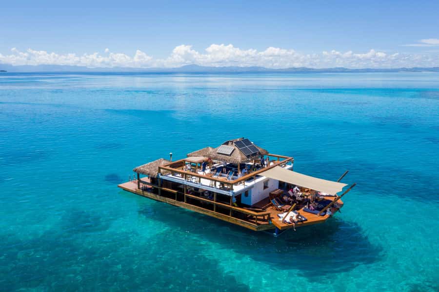 Fiji: Cloud 9 Floating Bar and Pizzeria Day Trip - The boat ride to Cloud 9