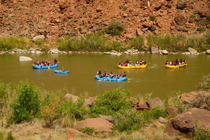 Fisher Towers Half-Day Rafting Day Trip from Moab - How much paddling and splashing should you expect?