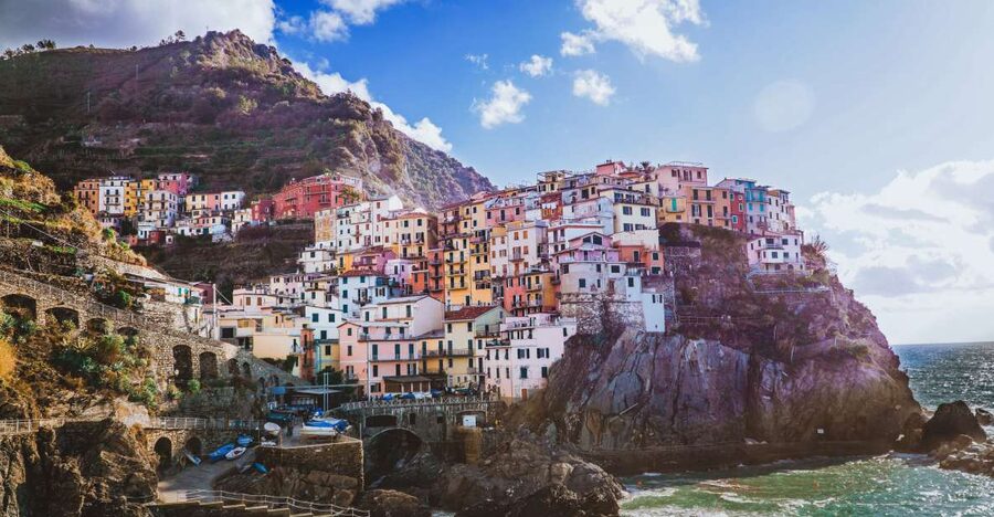 Florence: Cinque Terre Day Trip with Optional Street Food - Levanto, the practical gateway