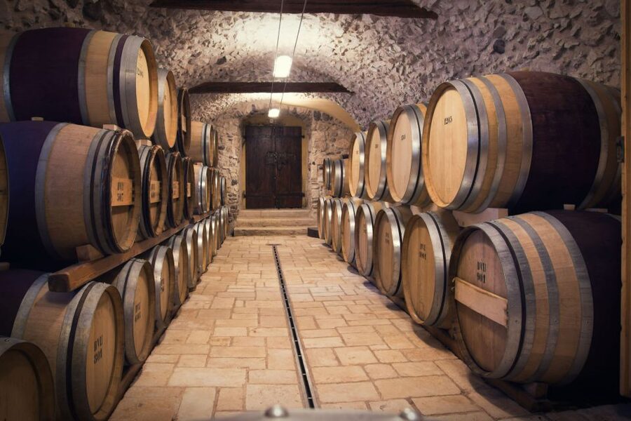 Florence: Wineries, Tastings, Lunch & San Gimignano Day Trip - The second winery is built around lunch and views