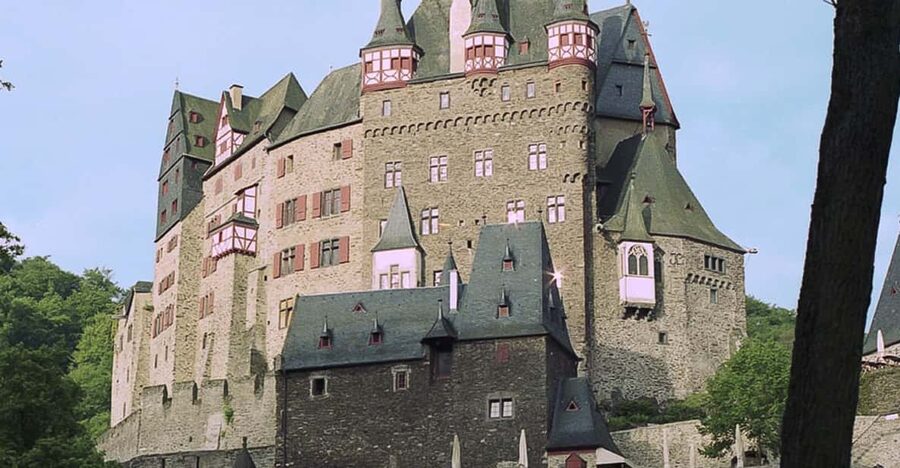Frankfurt: Day Trip to Eltz Castle - Dinner beside the river in the Rhine Valley