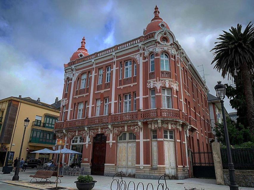From A Coruna: Guided Day Trip to Lugo & As Catedrais Beach - The guide and language experience