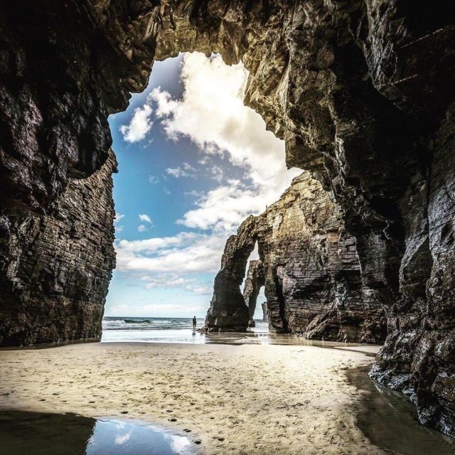 From A Coruna: Guided Day Trip to Lugo & As Catedrais Beach - Who should book this outing?