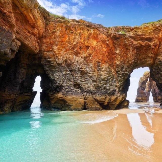 From A Coruna: Guided Day Trip to Lugo & As Catedrais Beach - Lugo and its Roman ring