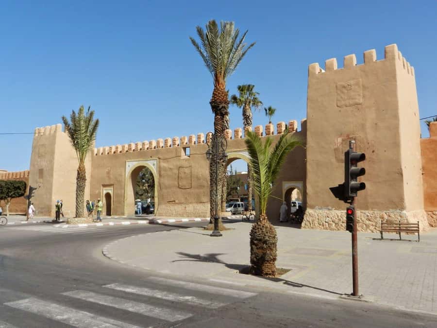 From Agadir: Legzira Beach & Tiznit Day Trip with Lunch - Pottery before the coast