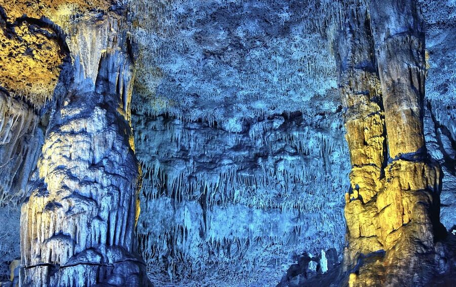 From Alcúdia: Dinosaurland and Hams' Caves Half-Day Trip - Should you book Dinosaurland and the Hams Caves?