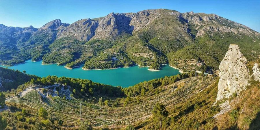 From Alicante/Benidorm: Guadalest & Altea Day Trip - Guadalest: a village above the valley
