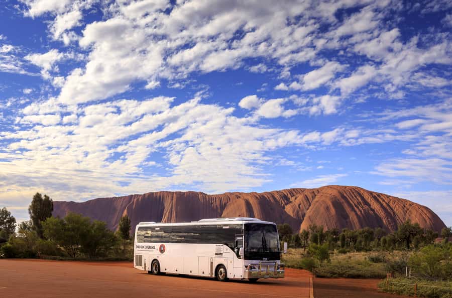 From Alice Springs: Day Trip to Uluru with BBQ Dinner - Five hours across the Red Centre