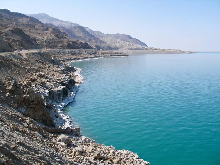 From Amman: Petra and Dead Sea Day Trip - Pickup from Amman and the road south