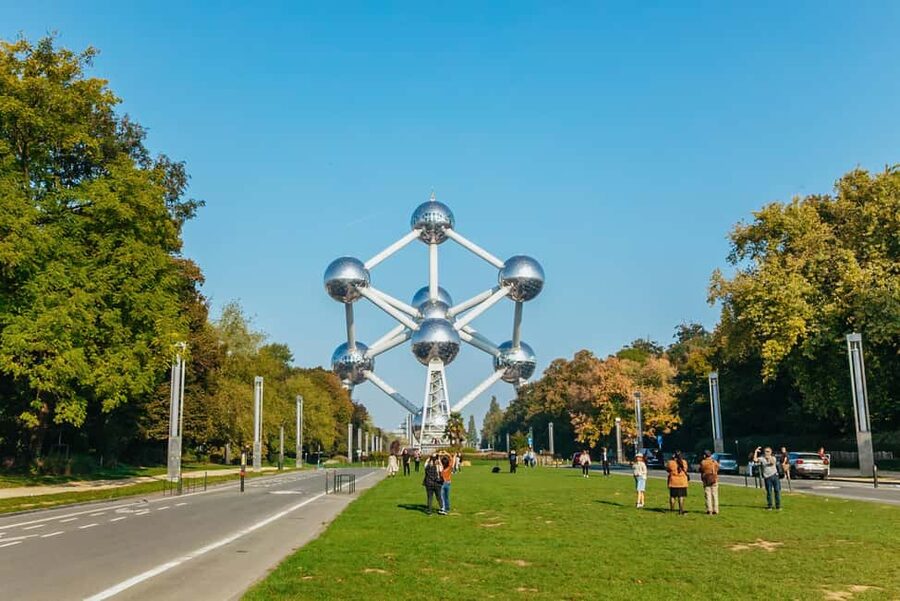 From Amsterdam: Day Trip to the Charming Brussels and Bruges - Who should book this day trip?