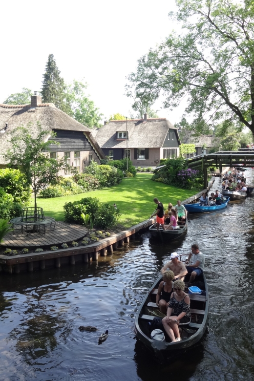 From Amsterdam: Giethoorn Day Trip with Small Electric Boat - Walking Through Thatched Cottages and 180 Bridges