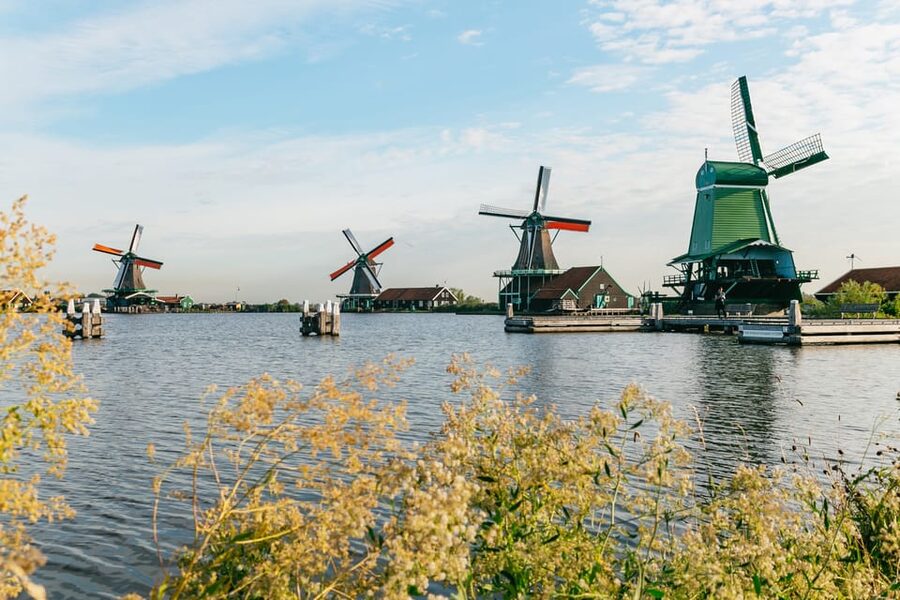 From Amsterdam: Zaanse Schans, Edam, & Marken Full-Day Trip - Marken: wooden houses and a quieter finish