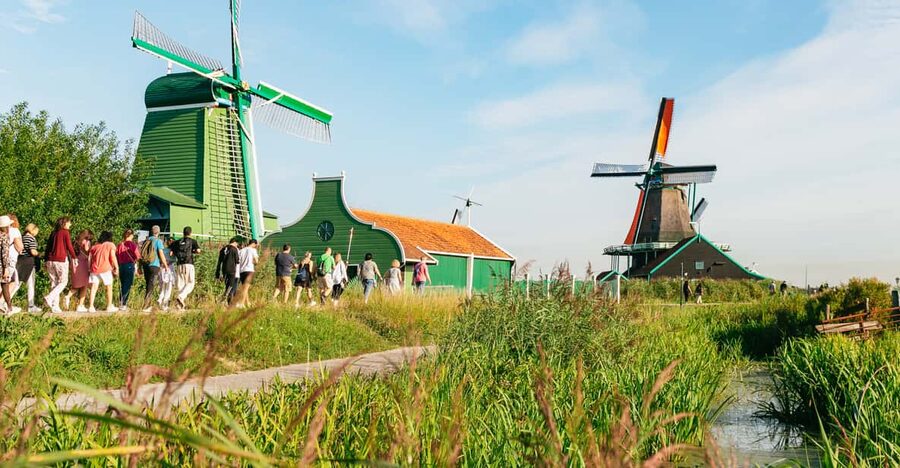 From Amsterdam: Zaanse Schans, Edam, & Marken Full-Day Trip - Starting the day and getting beyond Amsterdam
