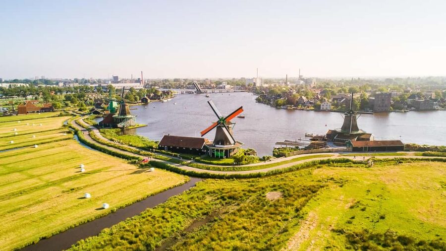 From Amsterdam: Zaanse Schans, Volendam & Marken Day Trip - Why this countryside trip works from Amsterdam