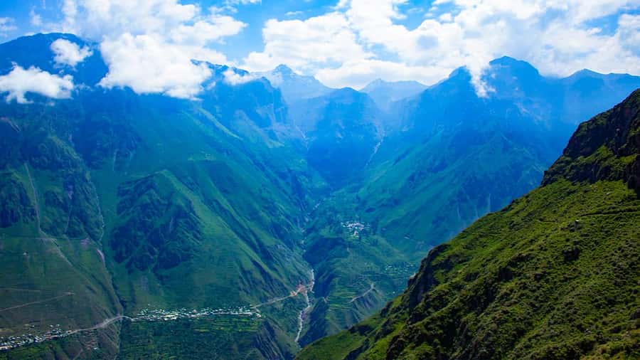 From Arequipa: Colca Canyon Day Trip with Transfer to Puno - A 3 a.m. start from central Arequipa