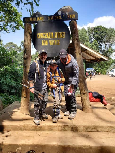 From Arusha/Moshi: Kilimanjaro Hike Marangu Route Day Trip - Reaching Mandara Hut at 2,720 meters