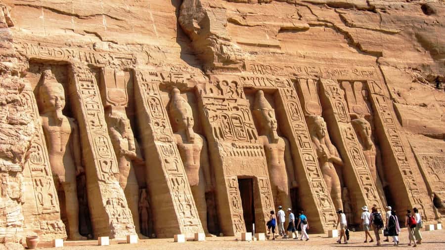 From Aswan: Abu Simbel Temple Day Trip with Hotel Pickup - Why Abu Simbel is worth a very early start